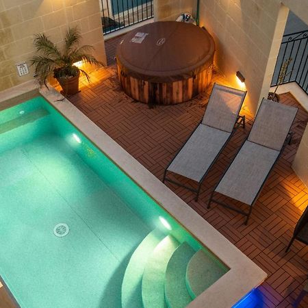 Narcisa - Luxury 3Br Traditional House With Pool, Cinema & Hot Tub Xaghra Luaran gambar