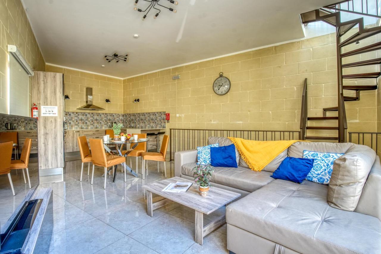 Narcisa - Luxury 3Br Traditional House With Pool, Cinema & Hot Tub Xaghra Luaran gambar